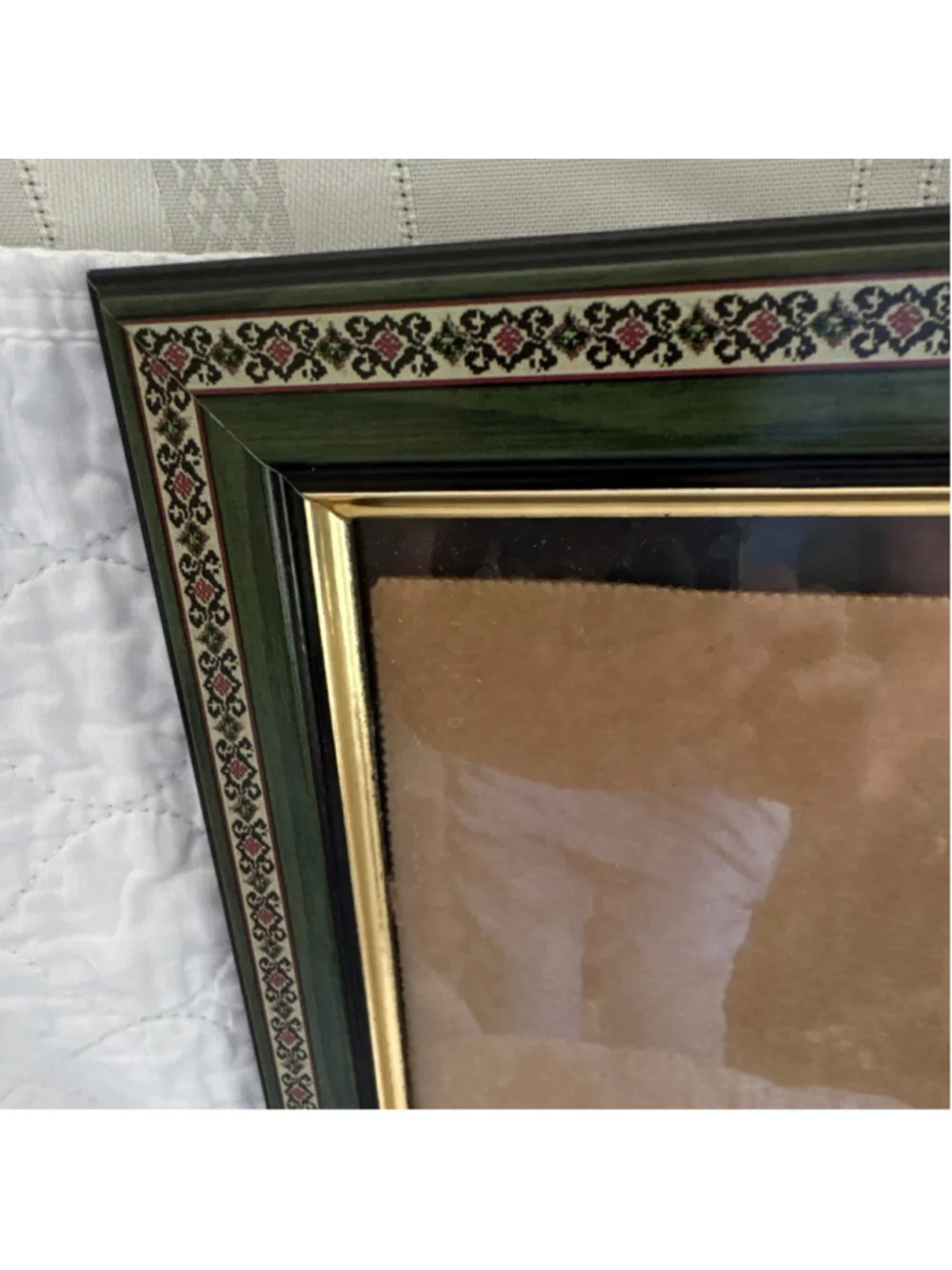 Pillsbury 8x10 Wood Floral Frame Green Gold Black Freestanding Clear Glass